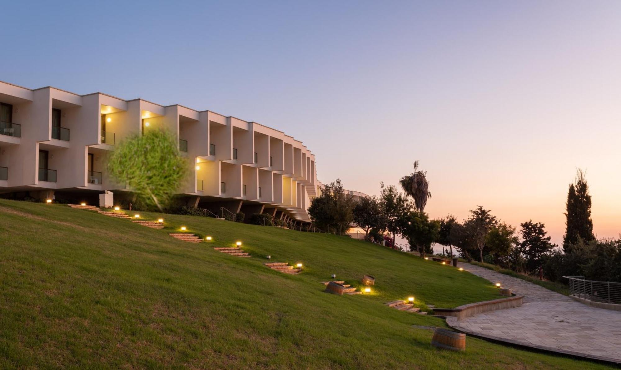 Elma Hotel And Art Complex Zikhron Ya'akov Exterior foto